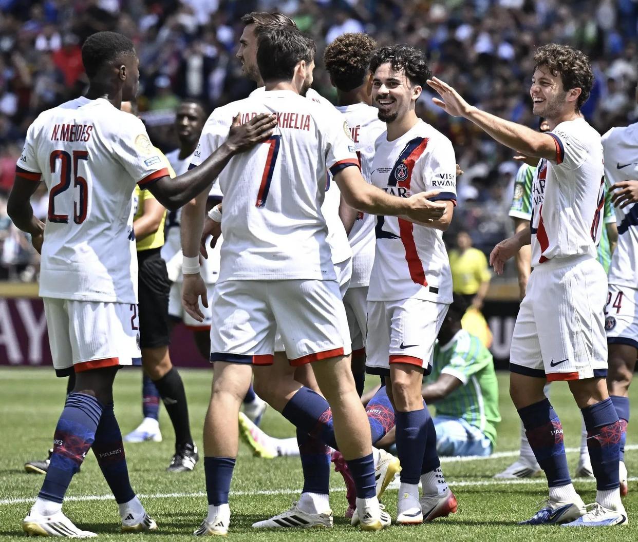 包含马竞战平巴黎圣日耳曼,阿扎尔补时绝平欧联杯的词条 包含马竞战平巴黎圣日耳曼,阿扎尔补时绝平欧联杯的词条