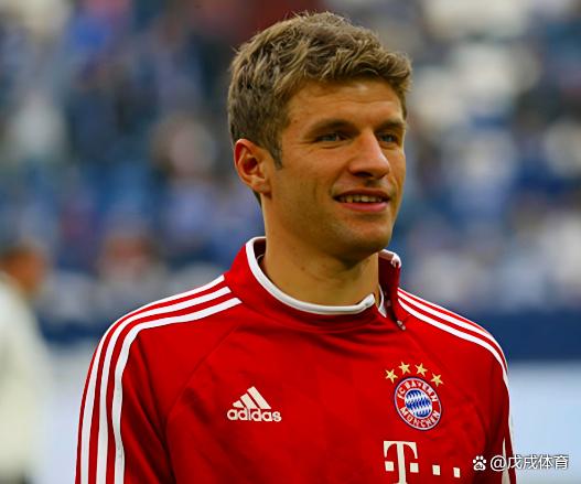拜仁轻取里昂,托马斯穆勒乌龙送礼德甲的简单介绍 拜仁轻取里昂,托马斯穆勒乌龙送礼德甲的简单介绍